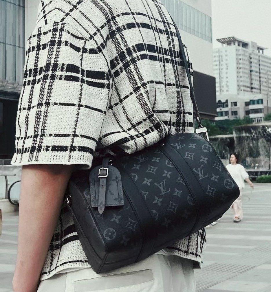 Louis Vuitton Keepall City Barrel Bag — detail