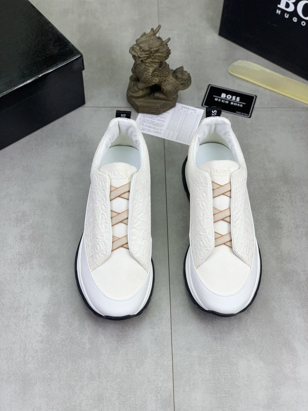 BOSS Textured Low-Top Lace-Up Sneakers — front