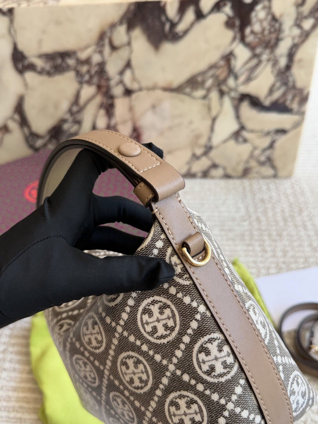 Circular Motif Curved-Zip Handbag — side