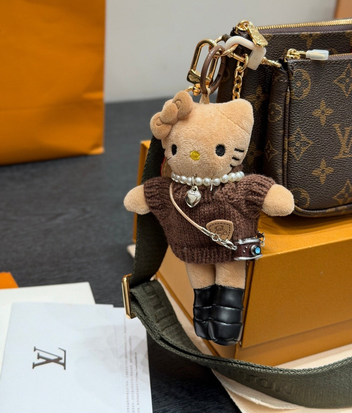 Louis Vuitton Monogram Multi-Pouch Crossbody Bag Set — detail