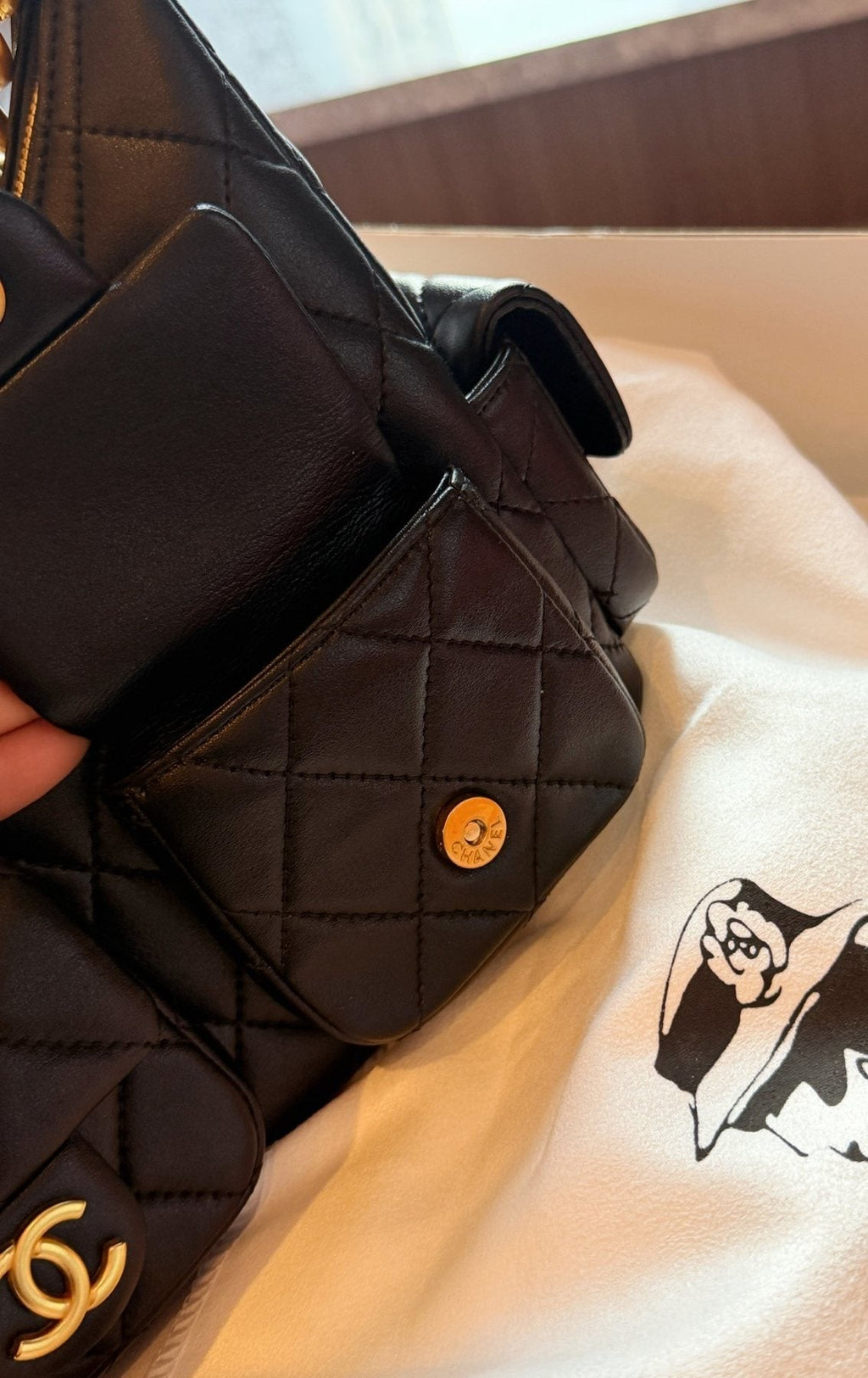 Chanel 25 Quilted Hobo Shoulder Bag — detail