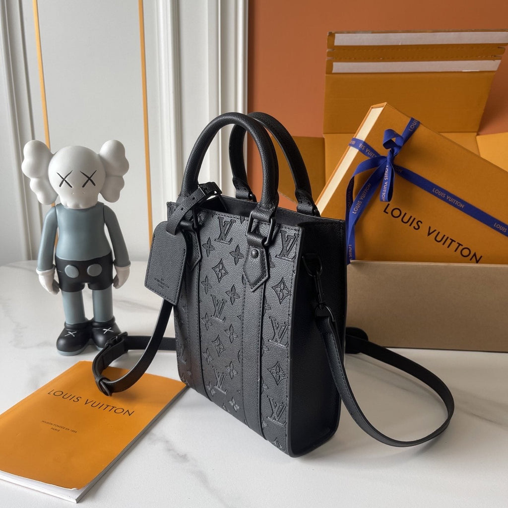 Louis Vuitton Sac Plat Monogram Tote Bag — side