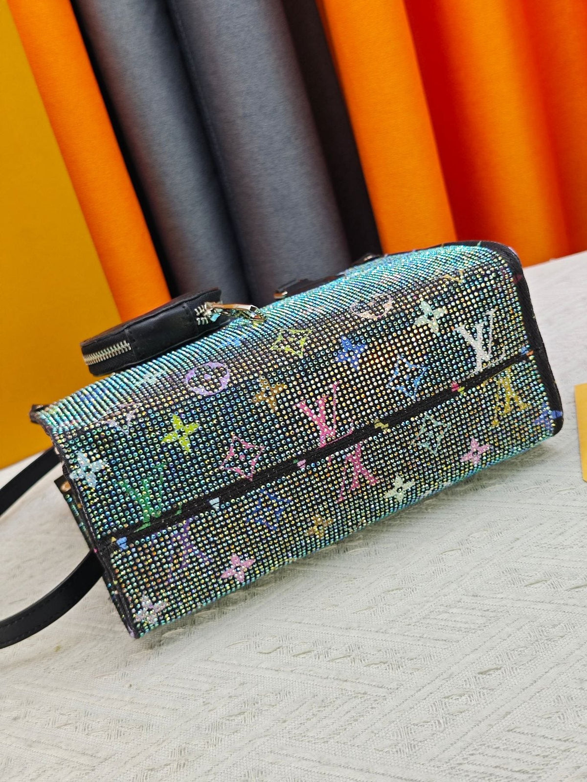 Louis Vuitton OnTheGo Patterned Tote with Round Pouch — detail